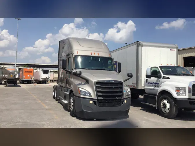 2023 Freightliner Cascadiaf1e39bce5df24416f3bb1d84366bb686