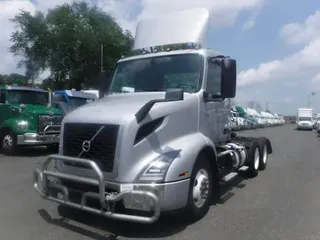 2019 VOLVO VNL