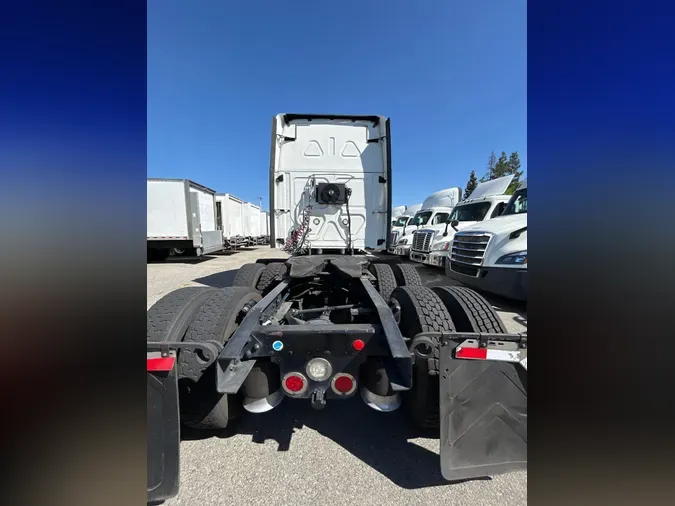 2018 FREIGHTLINER/MERCEDES CASCADIA 125