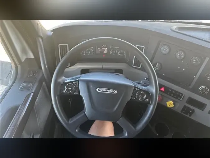 2019 FREIGHTLINER CA126