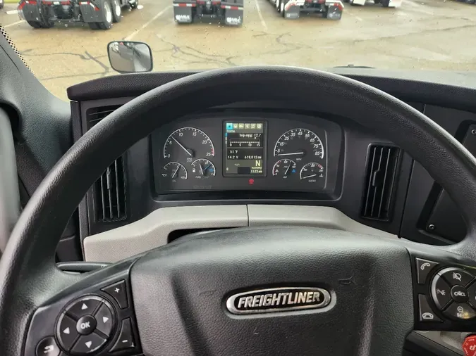 2021 FREIGHTLINER Cascadia 126