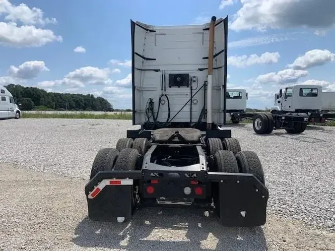 2019 Volvo VNL64T670