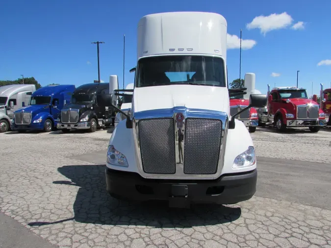 2022 Kenworth T680