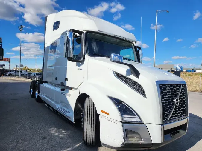 2024 VOLVO VNL64T760