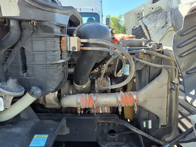 2017 FREIGHTLINER/MERCEDES CASCADIA 113