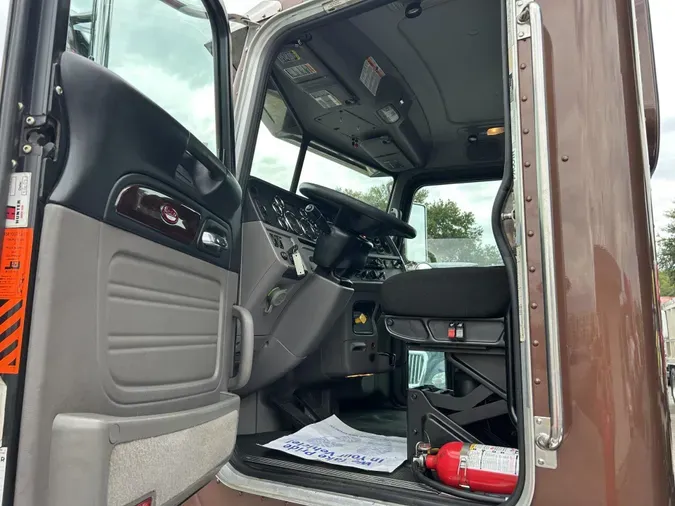 2020 Peterbilt 365