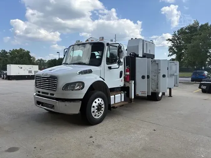 2015 FREIGHTLINER BUSINESS CLASS M2 106