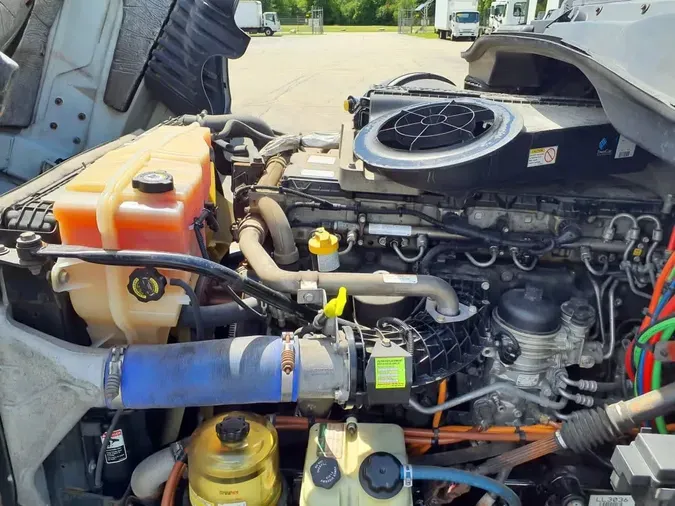 2020 FREIGHTLINER/MERCEDES CASCADIA 125f1fa068dcefc5533d7e58a3977d53c2d
