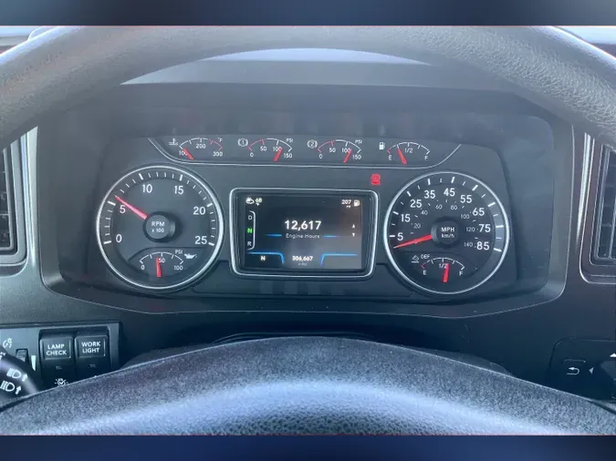 2022 INT LT625 6x4