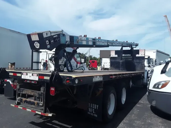 2018 FREIGHTLINER M2 106