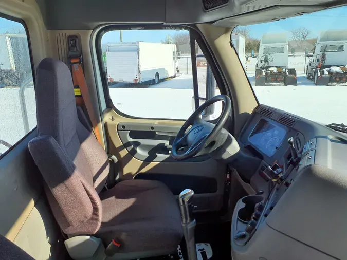 2016 FREIGHTLINER/MERCEDES CASCADIA 125