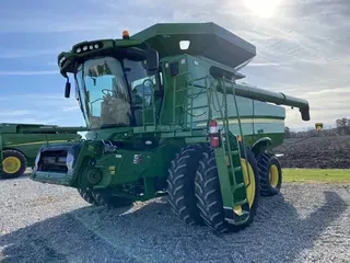 2012 John Deere S670