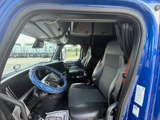 2022 Freightliner Cascadia 126
