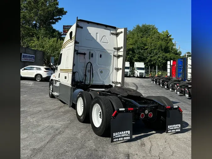 2019 FREIGHTLINER CASCADIA