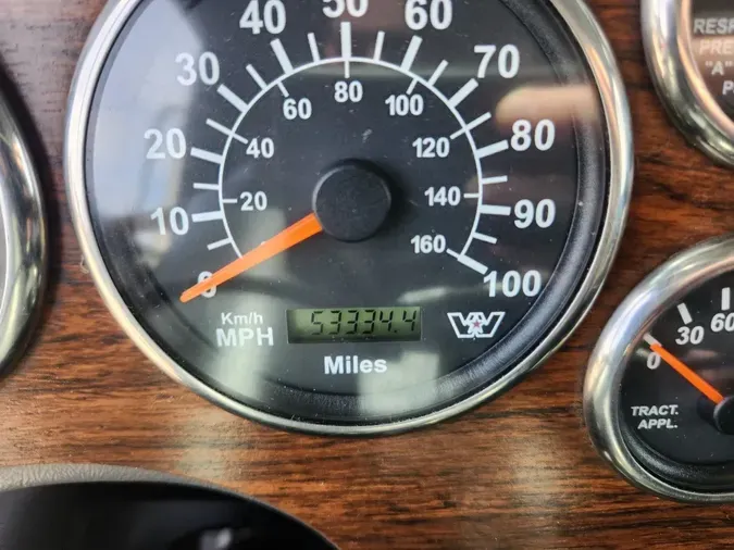 2011 WESTERN STAR 4900