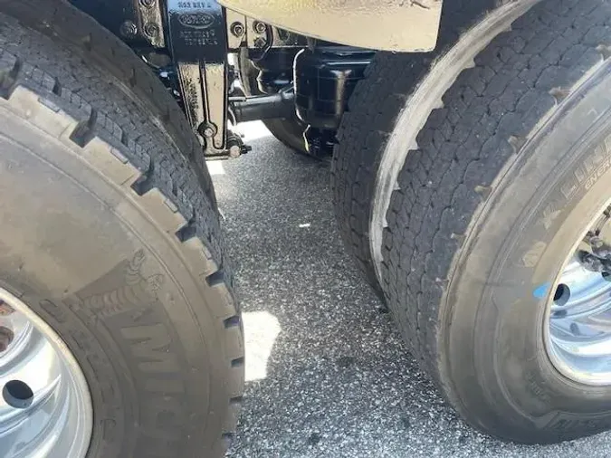 2018 Peterbilt 567