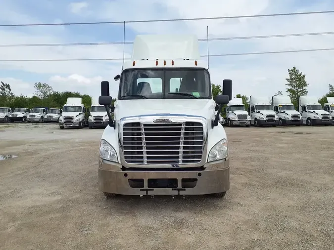 2018 FREIGHTLINER CASCADIA 125