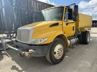 2011 INTERNATIONAL DURASTAR 4300