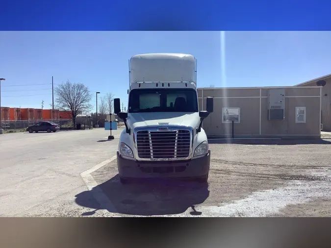 2019 Freightliner Cascadia 125