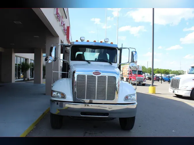 2020 Peterbilt 337f21aaddbd4a53d065e78718077880556
