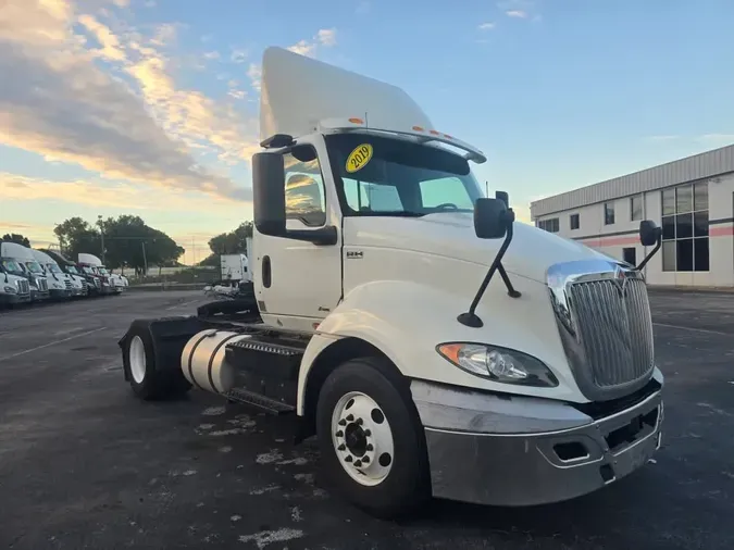 2019 NAVISTAR INTERNATIONAL RH613 DAYCAB S/Af21c4533f05b1cda7b14dc97818fe6c2