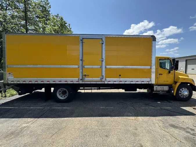 2019 Hino 268A