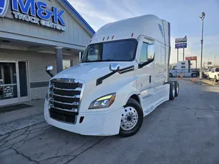 2023 FREIGHTLINER Cascadia 126