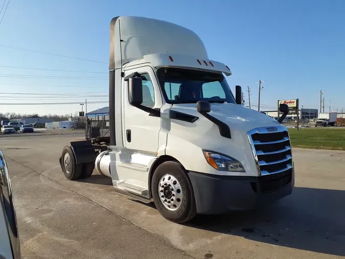 2020 FREIGHTLINER/MERCEDES NEW CASCADIA 116