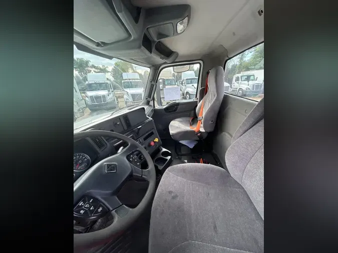 2019 NAVISTAR INTERNATIONAL LT625 DAYCAB T/A