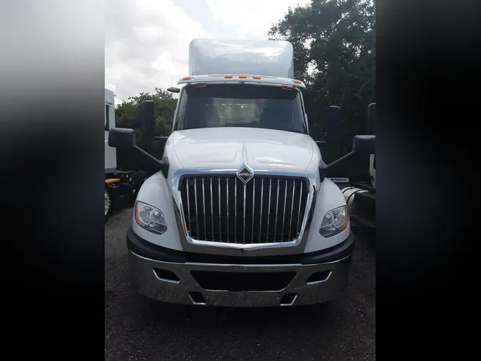 2019 NAVISTAR INTERNATIONAL LT625 DAYCAB T/A