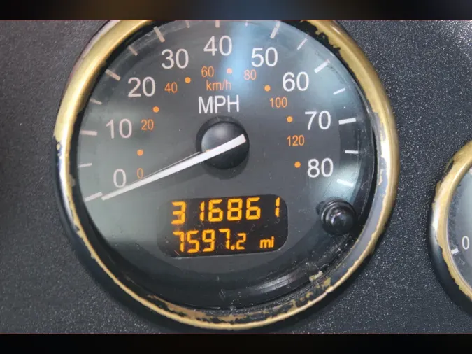 2021 Peterbilt 337
