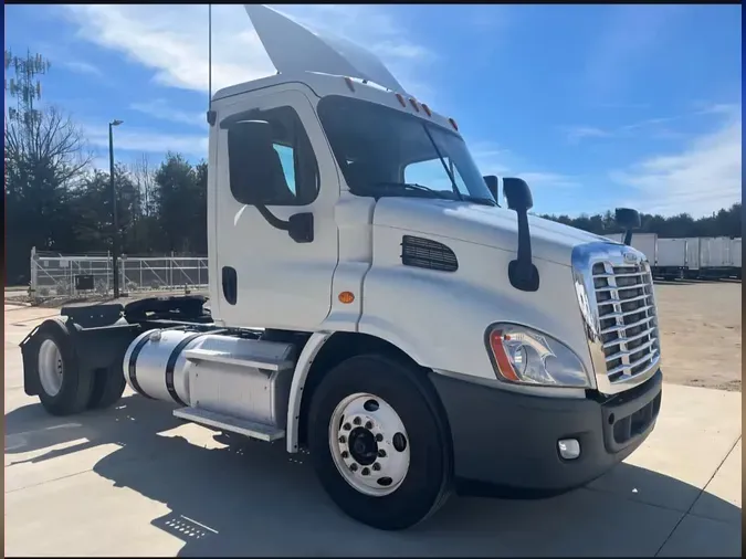 2019 FREIGHTLINER/MERCEDES CASCADIA 113