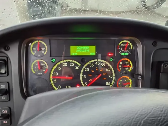 2019 FREIGHTLINER/MERCEDES M2 106f23e4d61809ad8552c305cef759b03e7