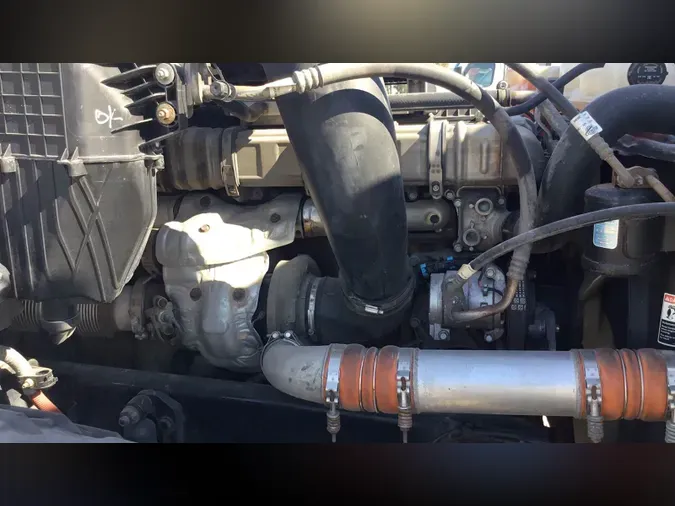 2020 Freightliner Cascadia 126