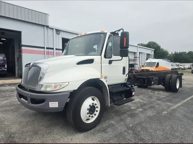 2019 NAVISTAR INTERNATIONAL 4300