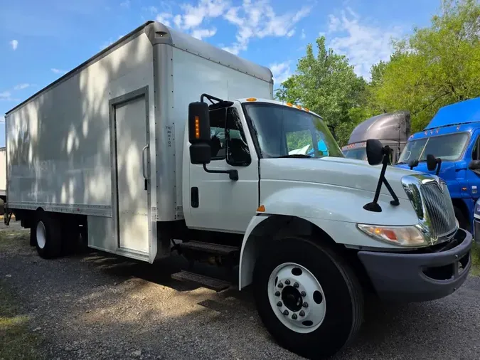 2018 NAVISTAR INTERNATIONAL 4300 LP
