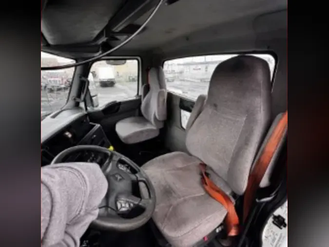 2019 NAVISTAR INTERNATIONAL LT625 DAYCAB T/A