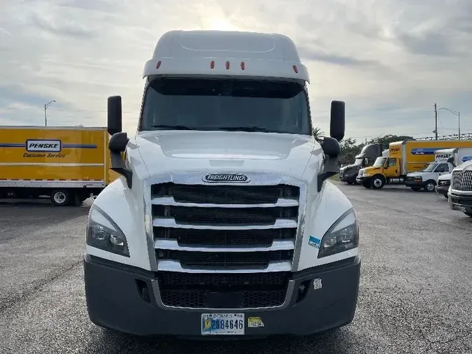 2020 Freightliner T12664ST