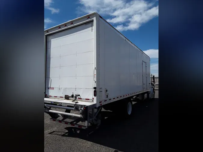 2018 FREIGHTLINER/MERCEDES M2 106