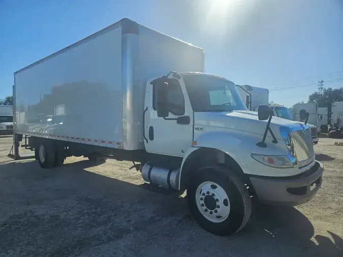 2020 NAVISTAR INTERNATIONAL MV607 (4X2)