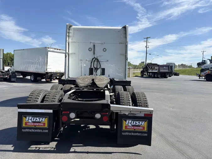 2022 Peterbilt 579f25002f3f7ce65323708837353e41030