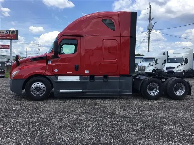 2020 FREIGHTLINER CASCADIA