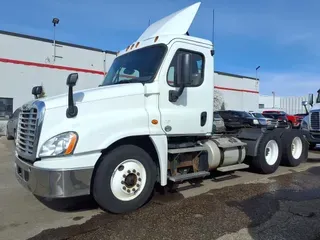 2016 FREIGHTLINER/MERCEDES CASCADIA 125