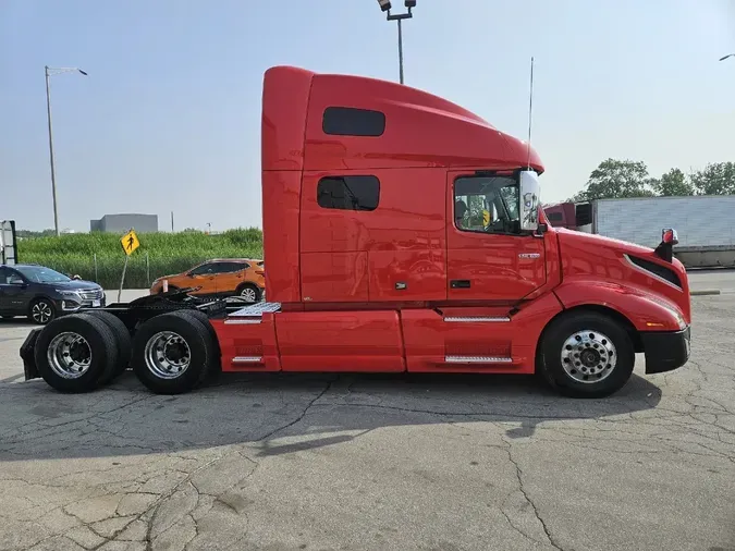 2020 VOLVO VNL64T760