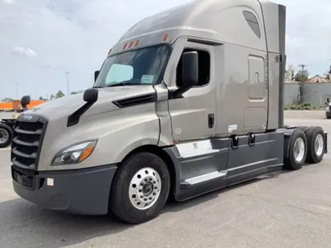 2023 Freightliner Cascadia