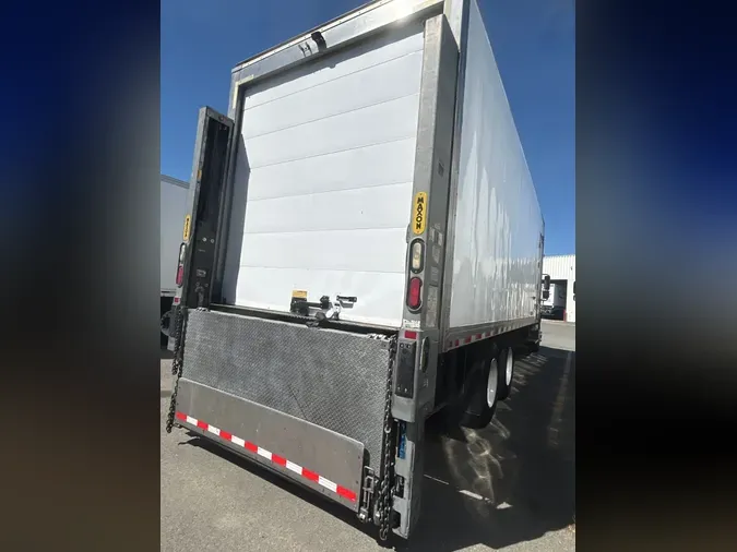 2019 FREIGHTLINER/MERCEDES M2 106