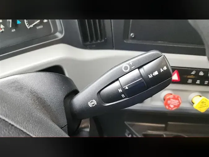 2021 FREIGHTLINER CA126