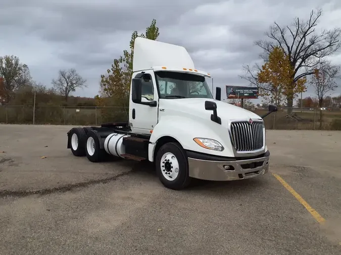 2019 NAVISTAR INTERNATIONAL LT625 DAYCAB T/Af25a934b9db2a34aefd2abbaf555a51d