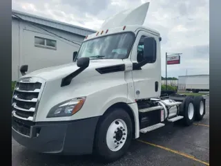 2018 FREIGHTLINER NEW CASCADIA PX12664