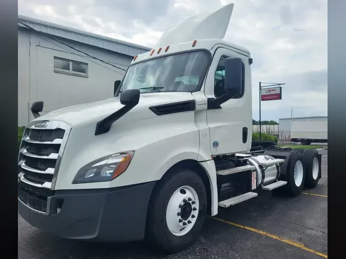 2018 FREIGHTLINER NEW CASCADIA PX12664f261649b02b73785455d98a2ddfc4e58
